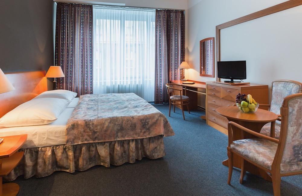 Otel Harmony Prag