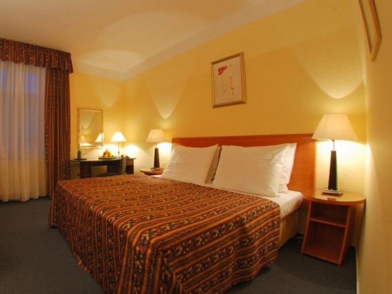 Harmony Hotel